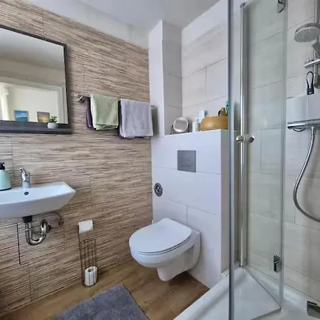 Niedermai In Der - 5 Min Zum Bahnhof Apartment Flensburg